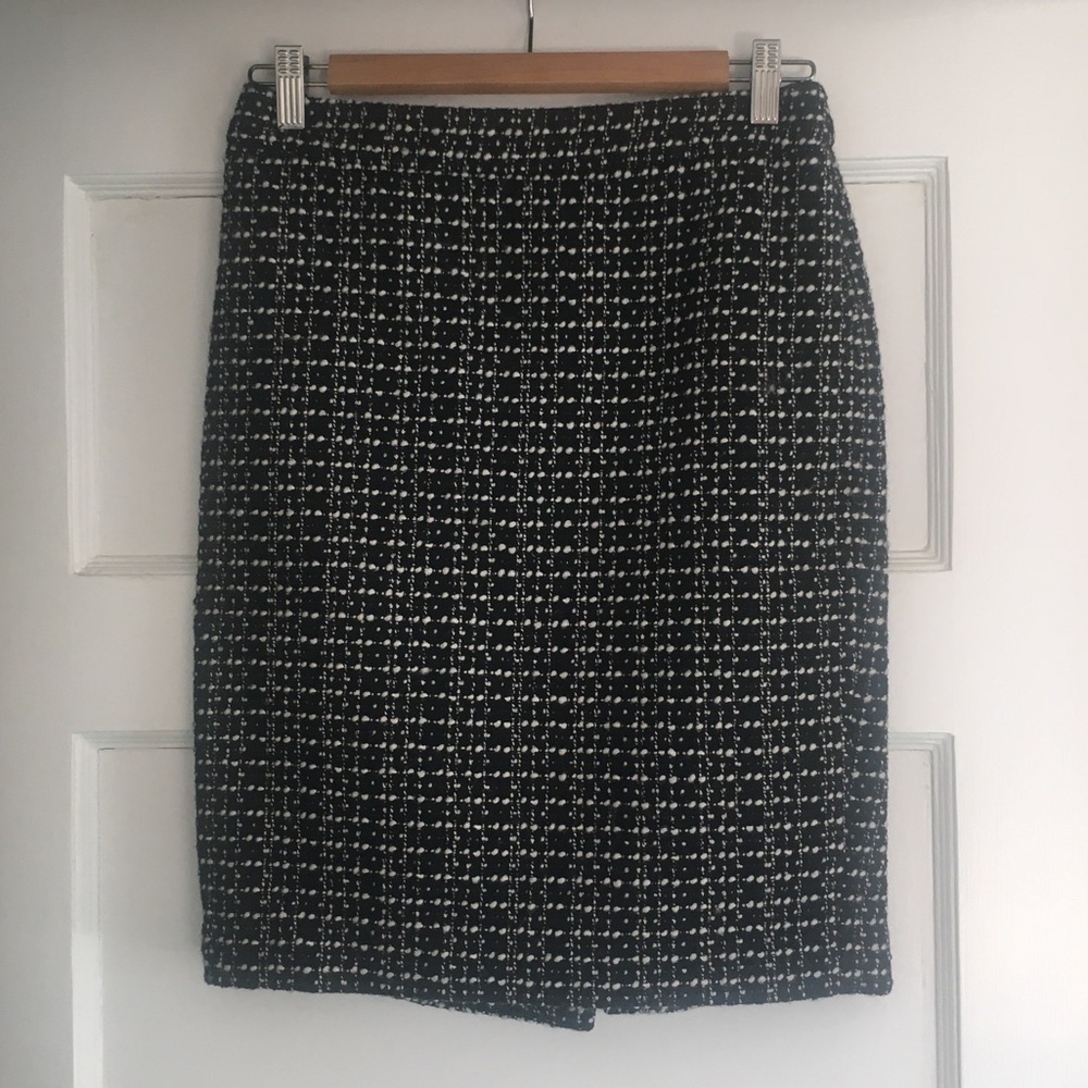 Ann Taylor boucle pencil skirt